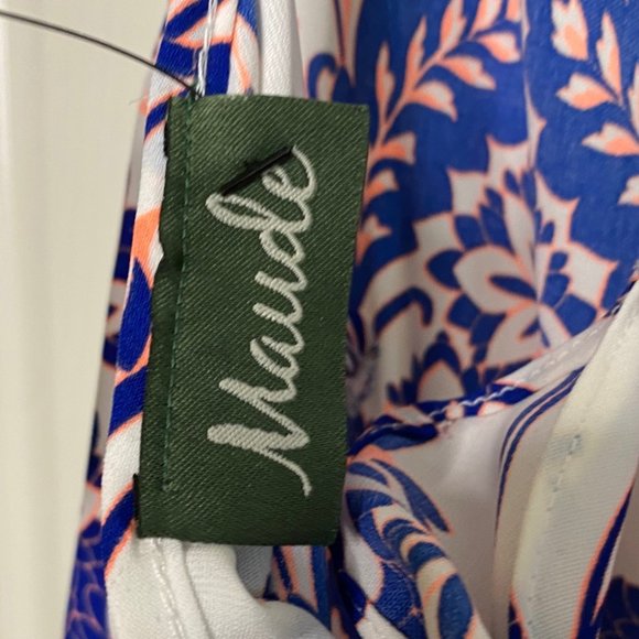 Maude Sleeveless Romper - Picture 6 of 6